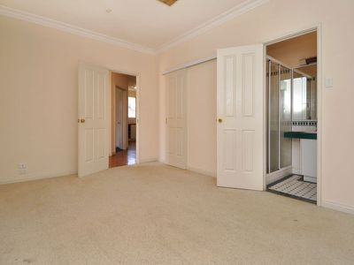 12 Rainsford Loop, Boulder