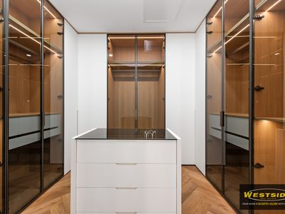 31 Alrose Gr, Deanside