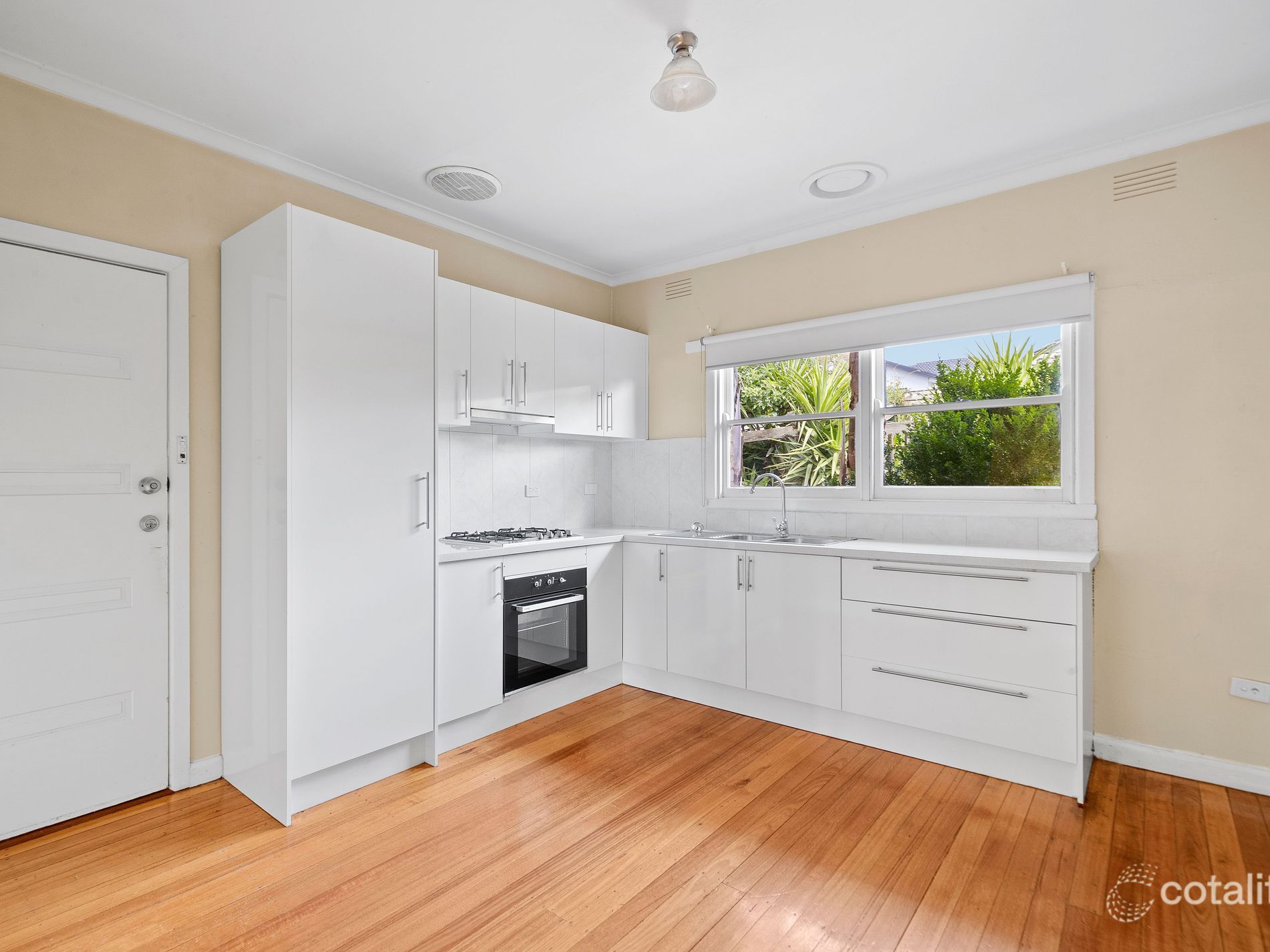 20 Sinclair Road, Bayswater