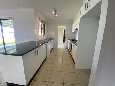 27 Chifley Drive, Dubbo