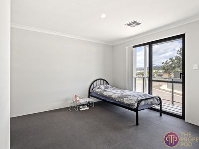 12 Anzac Crescent, Byford