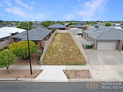 1/10 Dellar Crescent, Horsham