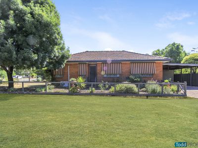 12 Redleaf Close, Heathcote