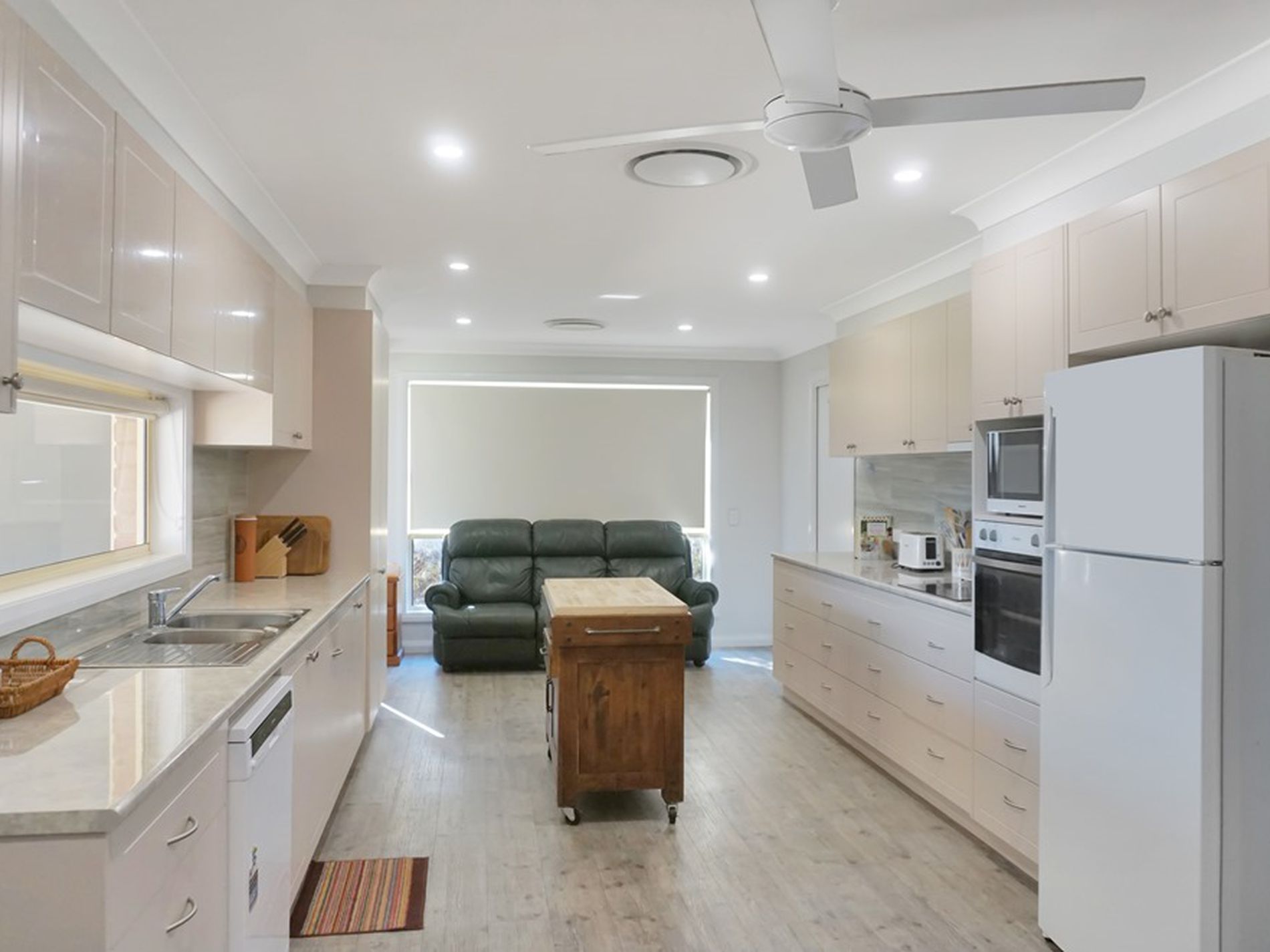 20 Lady Mary Drive, West Wyalong