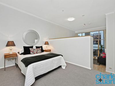 215 / 105 Campbell Street, Surry Hills