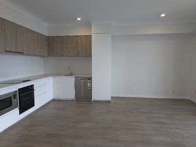 214 / 3-5  Panama Drive, New Port