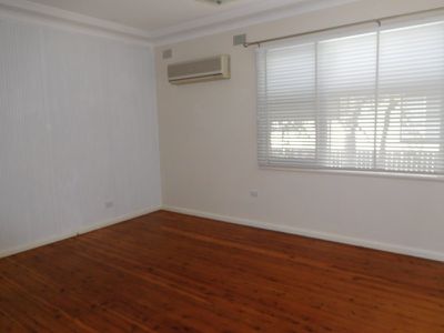 16 Cooper Avenue, Moorebank