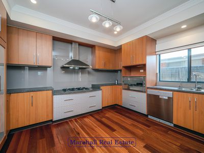 8 Newgain Cres, Carramar