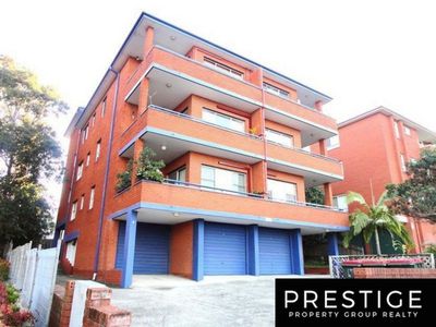 2 / 8 Queen Street, Arncliffe