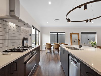 12 Claret Loop, Woodvale