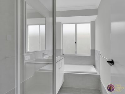 28 Hackney Loop, Byford