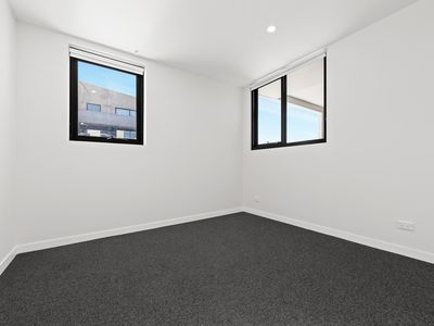 101 / 82 Elmhurst Road , Truganina