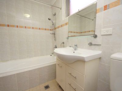 2 / 19 McKern Street, Campsie