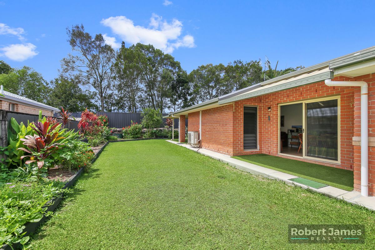 60 Bushlands Drive, Noosaville