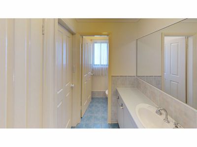 2 Gwydir Court, Dubbo