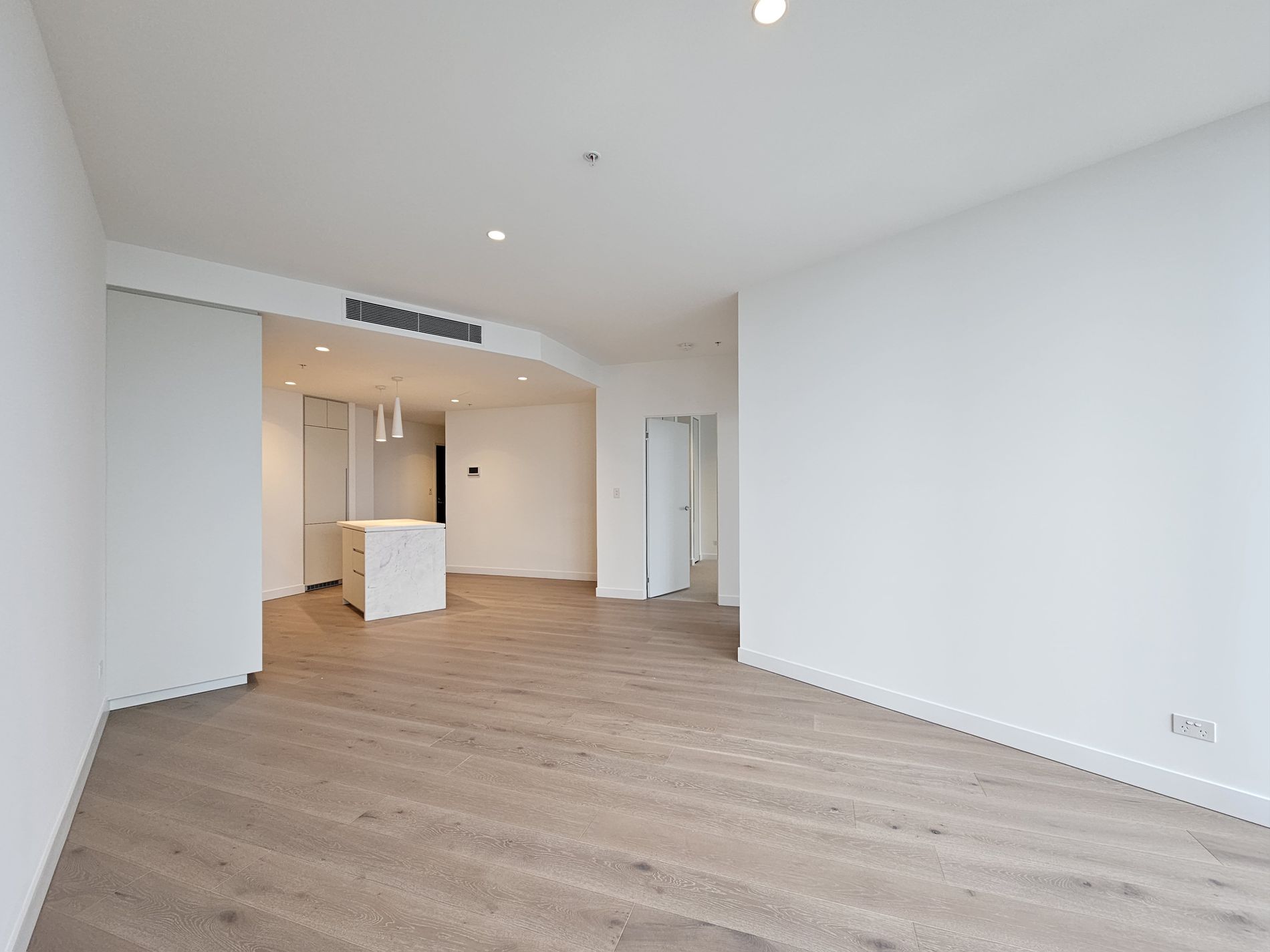 5801 / 648 Lonsdale Street, Melbourne