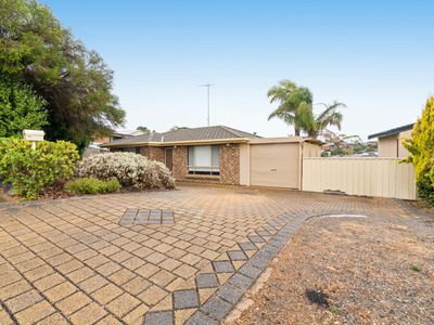 30 Vennachar Drive, Hallett Cove