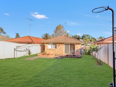 4B Magnolia Drive, Picton