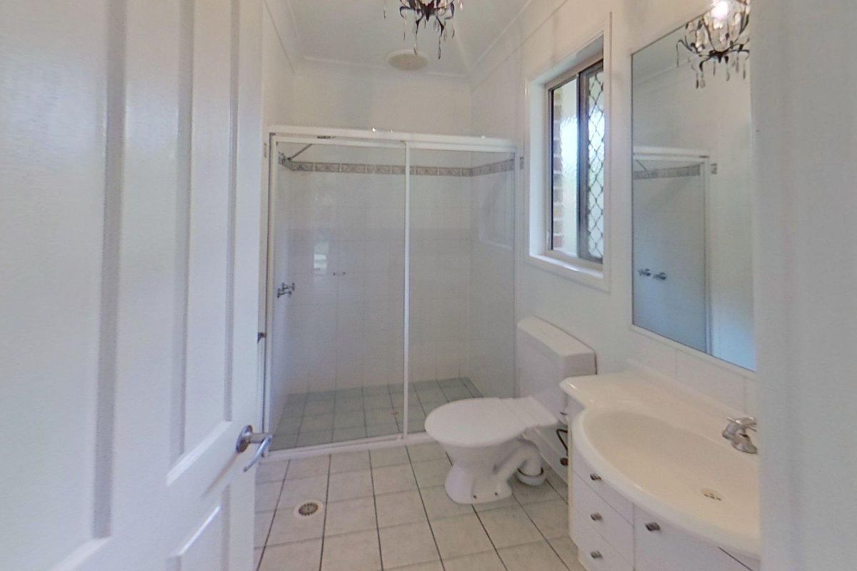 6 Bushlands Drive, Noosaville