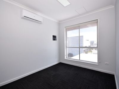 17A Yampi Way, Willetton