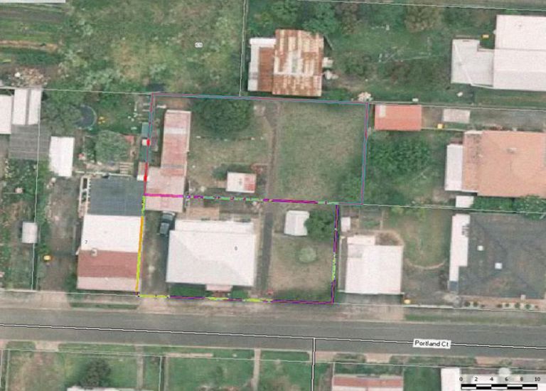 8 Portland Crt, Portland