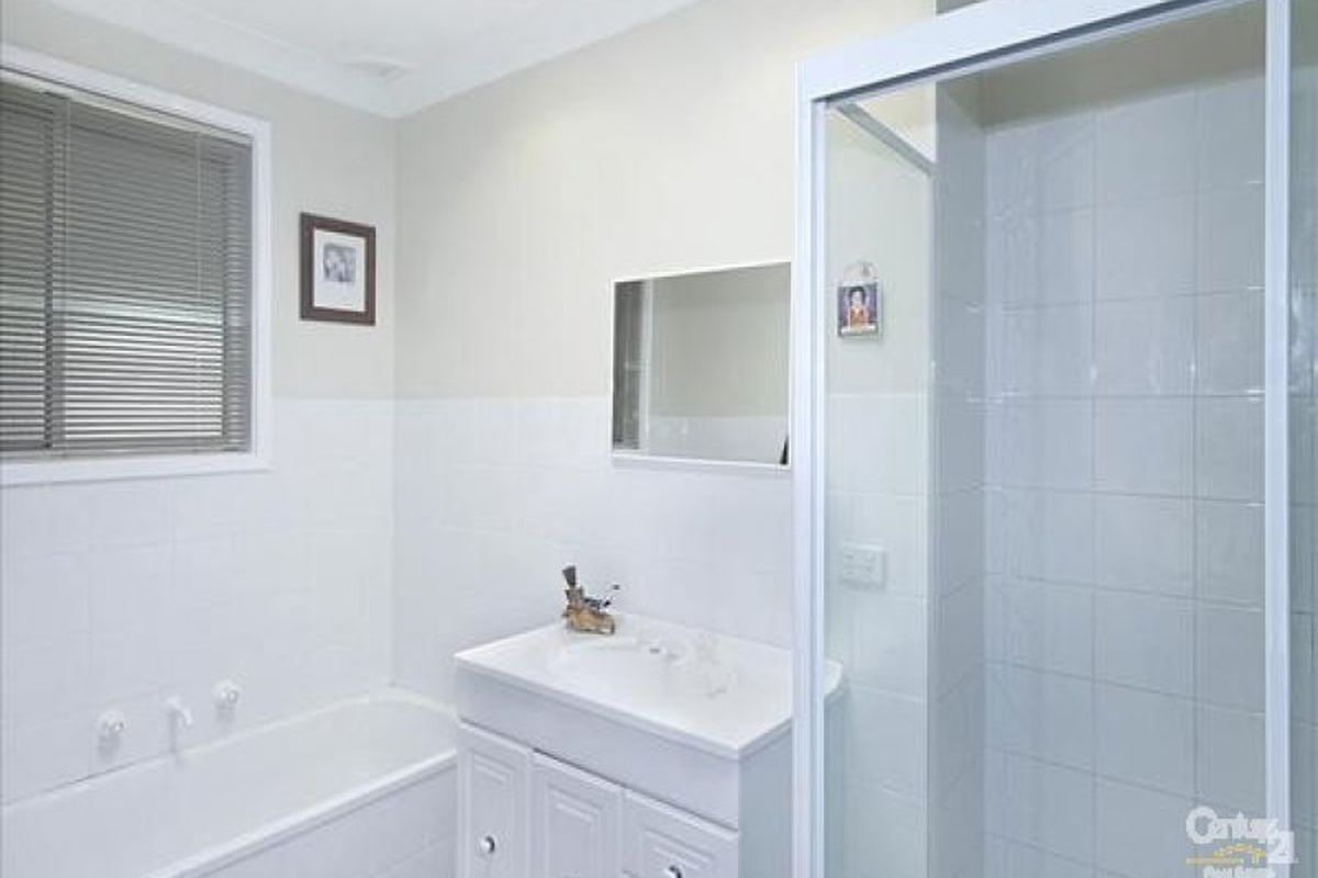 7 Bayline Drive, Point Clare