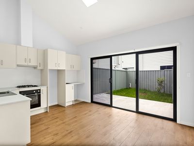 4 / 2 Karoo Street, Albion Park Rail