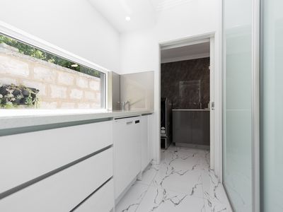 41 Salisbury Street, Bayswater