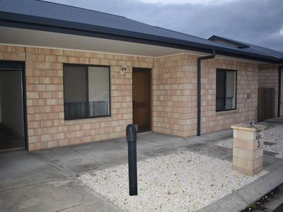 3 / 3 Pawsey Place, Millicent