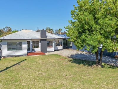 4 THOMPSON STREET ROAD, Koondrook
