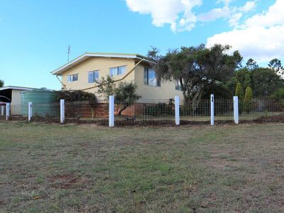 18 Earl Street, Kingaroy