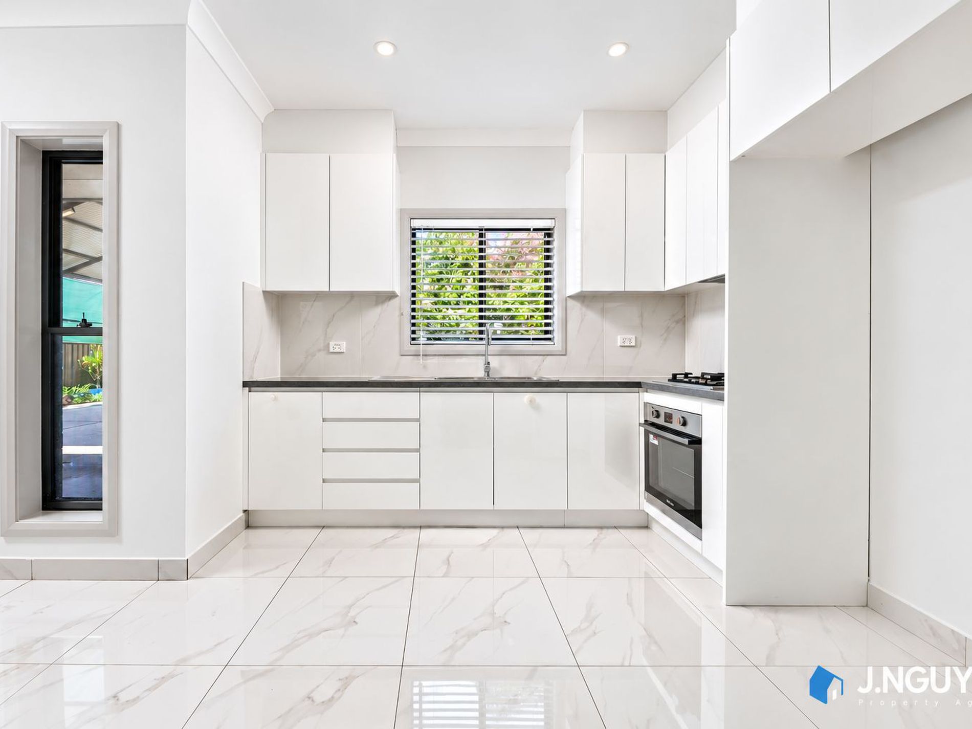 147 King Road, Fairfield West