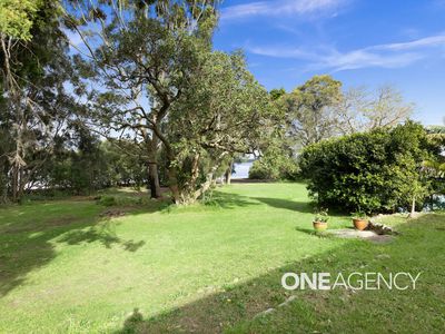 2 Crookhaven Drive, Greenwell Point