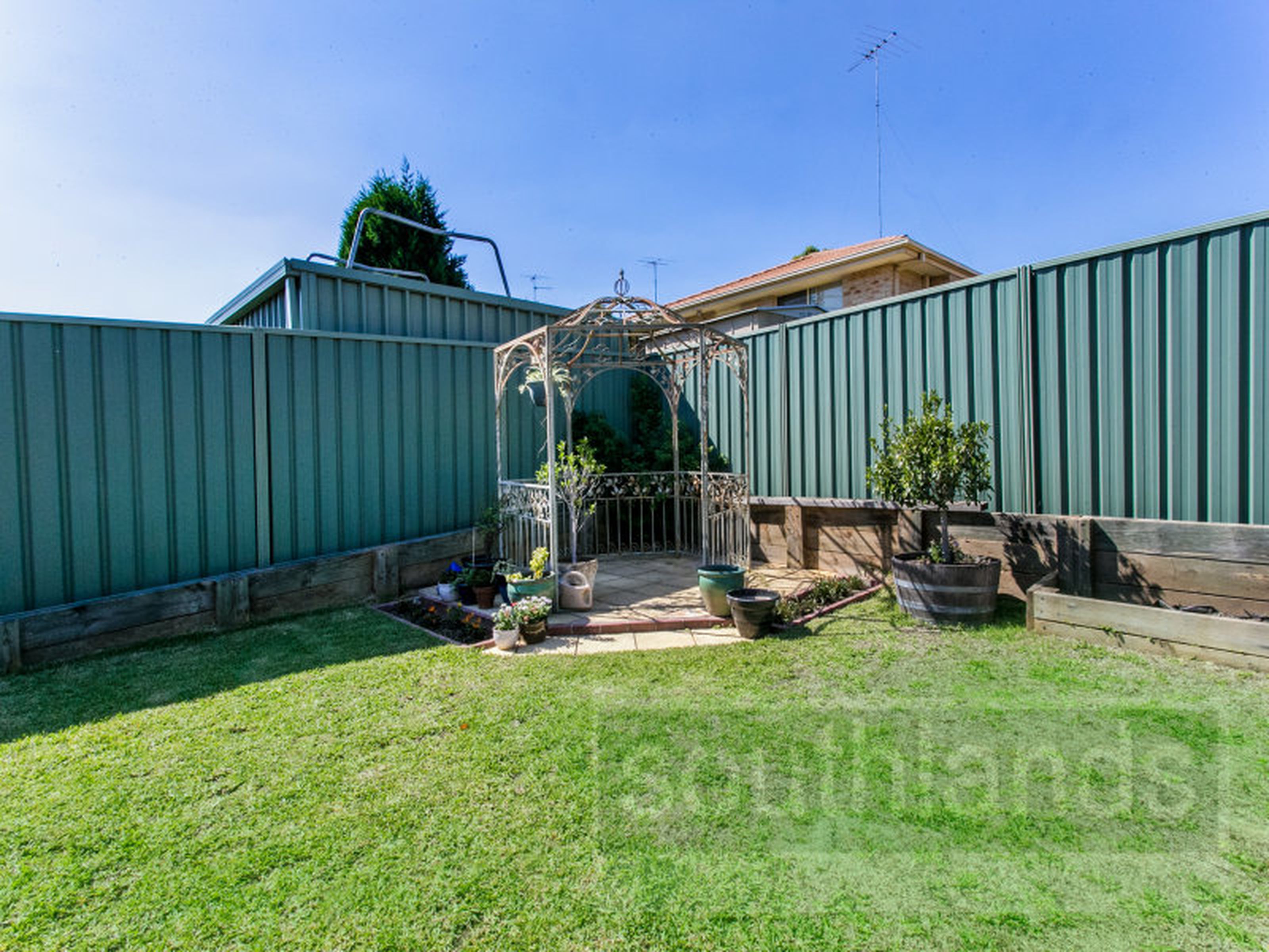 18 Sunbird Terrace, GLENMORE PARK