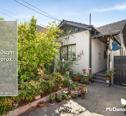 12 Tweedside Street, Essendon