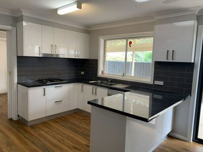 8 Sandra Place, Dubbo