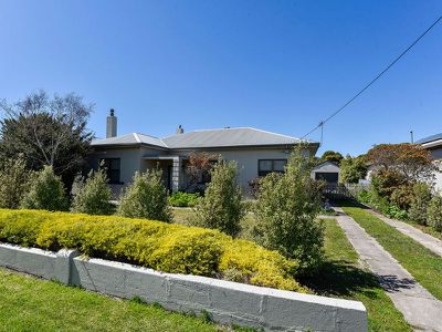 6 Aitken Street, Millicent