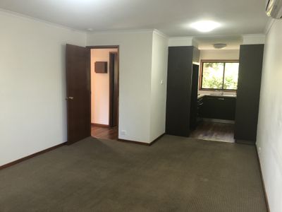 1 / 13 Matilda Court, Belmont