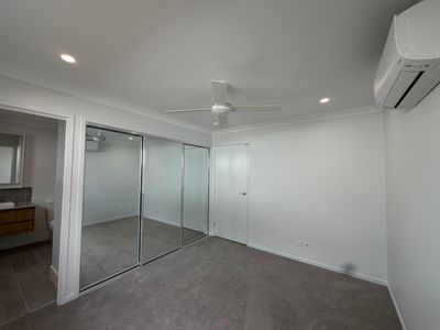 3 Grace Cl, White Rock