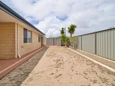 1 Ballaballa Close , Baldivis