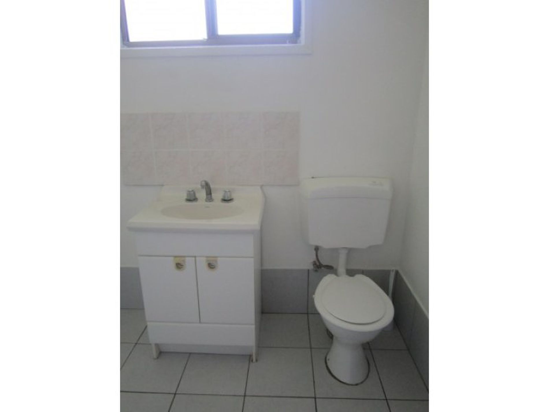 8 Lakeview Parade, Primbee