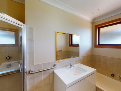 1 / 74 Birch Avenue, Dubbo