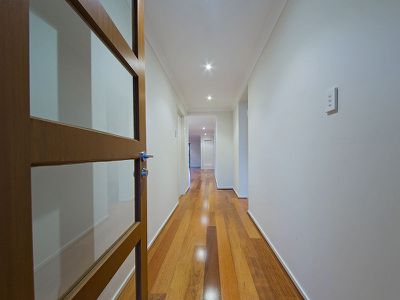 28 Nichols Street, Wakerley