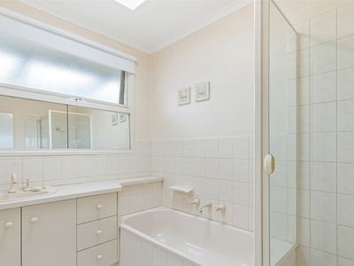 23 Quarbing Street , Werribee