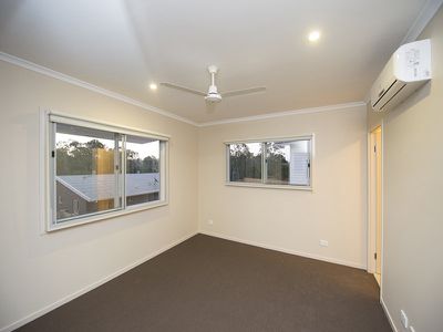 11 / 1 Collins Lane, Kin Kora