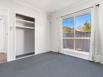 2 / 10 THRUSH COURT, West Wodonga