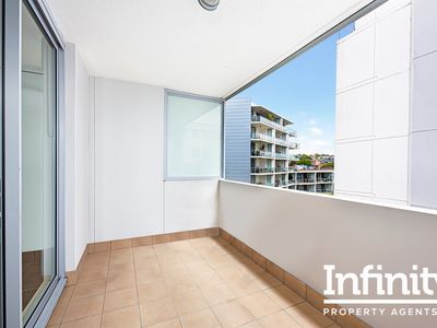 6304 / 10 Sturdee Parade, Dee Why
