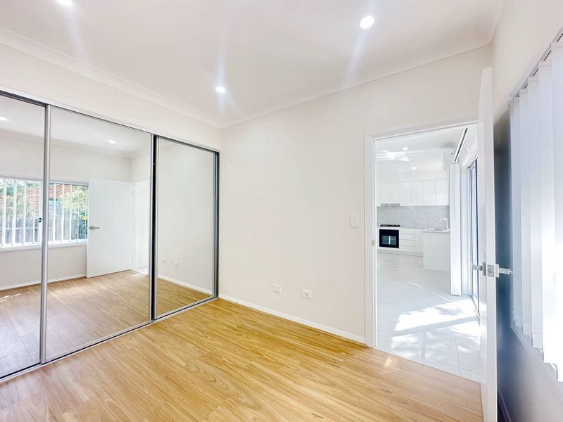 6A Scribbly Place, Macquarie Fields