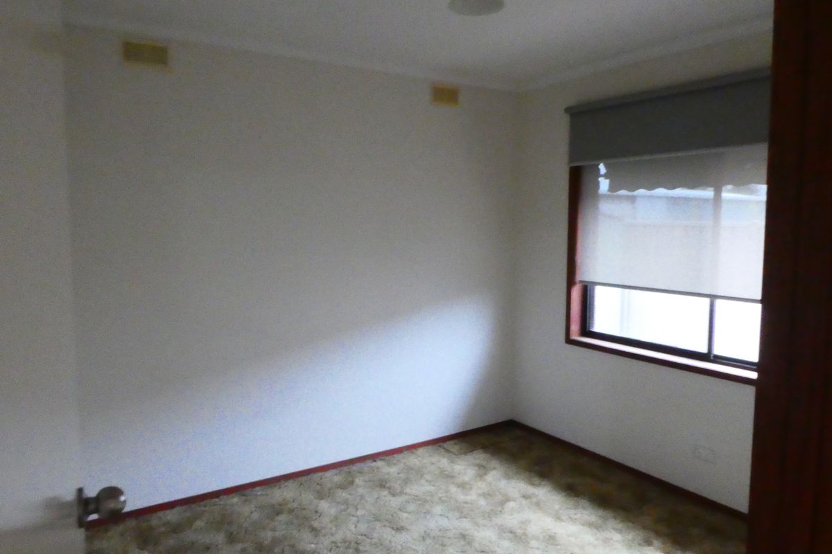 2 / 27 Fenaughty Street, Kyabram