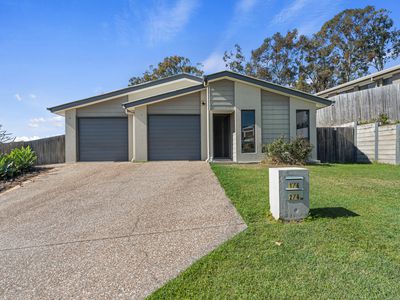 6 Soho Drive, Deebing Heights